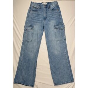 Denim Forum Aritzia The Farrah Hi-Rise Wide Cargo Jeans Light Wash Blue Size 28